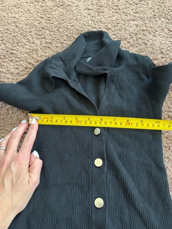 Danielle Bernstein Black Rubbed Button Cardigan Sweater Bell Sleeve XS - Picture 8 of 8